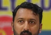 രാഹുല് മാങ്കൂട്ടത്തിലിന് ആശ്വാസം; അറസ്റ്റ് തടഞ്ഞ ഹൈക്കോടതി ഉത്തരവ് 21 വരെ നീട്ടി