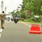 മദ്യപിച്ച് വാഹനമോടിക്കുന്നവരെ കണ്ടെത്താൻ കേരള പൊലീസ് നടത്തുന്ന വാഹന പരിശോധന